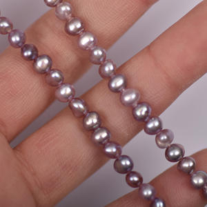 Collier de perles d'eau douce baroques de haute qualité 4-5 mm Naturelles, à double face, légères, fortes et pleine de beauté irrégulière naturelle - Product Image 3