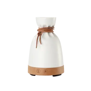 Japanse Zak Stijl Ultrasone Aroma Diffuser 140Ml Mini Size Luchtreiniger Luchtbevochtiger Met Warm Led Verlichting Voor Slaap Kamer