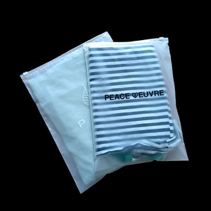 Bolsa <span class=keywords><strong>con</strong></span> <span class=keywords><strong>cremallera</strong></span> de PE ecológica a precio de fábrica, bolsa de plástico <span class=keywords><strong>con</strong></span> <span class=keywords><strong>cremallera</strong></span> personalizada <span class=keywords><strong>con</strong></span> candado <span class=keywords><strong>para</strong></span> <span class=keywords><strong>ropa</strong></span> y grado alimenticio <span class=keywords><strong>para</strong></span> tiendas - Product Image 4