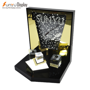 Espositore per Profumi in Acrilico LED Personalizzato, Scaffale Illuminato in <span class=keywords><strong>Plexiglass</strong></span> per Centri Commerciali - Product Image 1