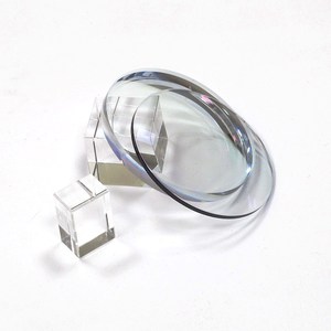 Kính phân cực đổi màu chống nước, chống ánh sáng xanh, được khuyên dùng phổ biến với khả năng hiển thị cao và độ thoải mái cao - Product Image 1