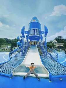 Grandes installations d'amusement modulaires avec des escaliers mécaniques en spirale et des toboggans en acier inoxydable et en plastique - Product Image 3