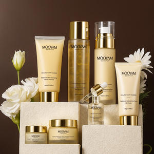 Ensemble de soins de la peau hydratant et nourrissant à la marque privée, ensemble de soin de la peau équilibré à la fleur de duvet, ensemble de soin de la peau radieux en sept pièces - Product Image 3