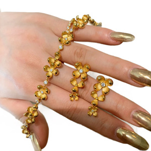 Flower Shape Zinc Alloy <b>Bracelet</b> And Earrings <b>Set</b> With Diamond Inlay For Party Jewelry - Product Image 5