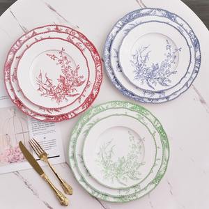 Juego de Platos de Porcelana China con Diseño Floral de 3 Piezas, Estilo Europeo, Venta al Por Mayor - Product Image 1