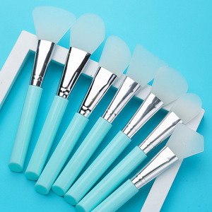 Pinceaux cosmétiques professionnels en silicone à poils de <span class=keywords><strong>blaireau</strong></span> obliques et angulaires pour salons de beauté – Vente en gros - Product Image 3