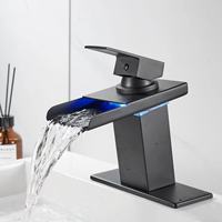 Robinet de salle de bain cascade Chrome bassin cascade robinet LED puissance changement de couleur dessin grand robinet d'évier