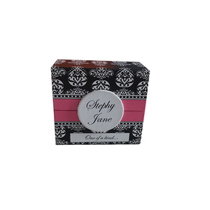 Boîte cadeau rigide à ouverture rabattable de luxe personnalisée avec plaque nominative - Emballage noir et rose pour cadeaux et cosmétiques - Product Image 3