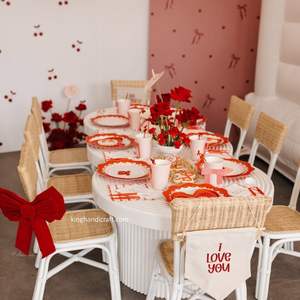 Chaise moderne en rotin faite à la main de luxe pour enfant, légère, durable et sécurisée, idéale pour les fêtes d'anniversaire, l'extérieur et le salon - Product Image 4