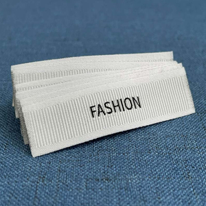 Étiquettes tissées personnalisées écologiques auto-adhésives en damassé, imprimées avec la taille et le nom de la marque, <span class=keywords><strong>pour</strong></span> vêtements en coton en rouleau - Product Image 6