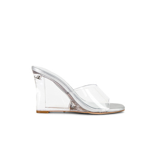 Pantofole per ragazze trasparenti in PVC trasparente décolleté sandali con tacco basso bianco stile semplice tacchi da donna 2023 <span class=keywords><strong>zeppe</strong></span> - Product Image 2