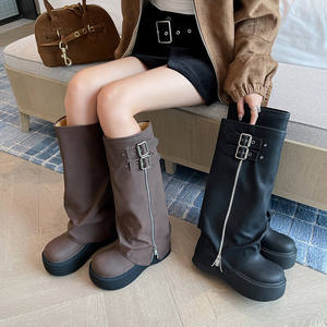 Botines de tacón grueso, modernos, versátiles y elegantes, de media caña, para otoño e invierno. - Product Image 3