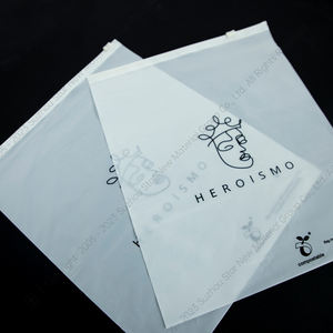 Sac d'emballage biodégradable d'amidon de maïs enveloppe compostable pochette à fermeture éclair mate imprimée sur mesure sac biozip-lock sacs d'expédition - Product Image 3