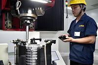 Boîtier en ABS/PC moulé sur mesure, tolérance de haute précision 0,05 mm, revêtement au nitruage/TiN, boîtier d'appareil électrique