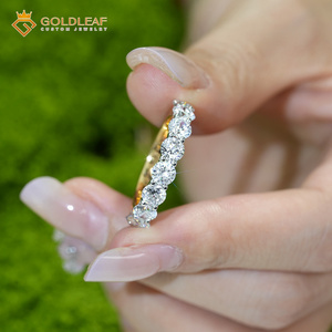 Anillo de Plata 925 Chapado en Oro de 14K con Moissanita de 0.5ct, Ideal para Regalo, Boda, Uso Diario - Product Image 3