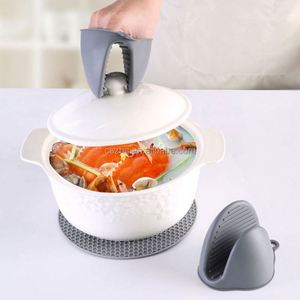 Heat Resistant 7PCS Set <b>Silicone</b> Oven Mitts Mini Pinch Mitts Hot Pads Potholders Trivet Mats Basting Brush for <b>Baking</b> Cooking - Product Image 4