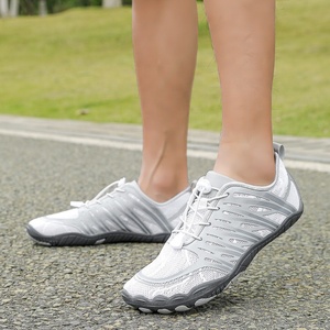 Zapatos de Vadeo Unisex Grandes y Altos, Resistentes a los Impactos, Antideslizantes, Repelentes al Agua, Resistentes a la Abrasión, para Surf, Pesca, Senderismo Costero, Todas las Estaciones - Product Image 2