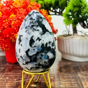 Huevos de Piedra Lunar Arcoíris Naturales al por Mayor, Esferas Espirituales de Cristal, Bolas de Palm Love Moon Eggs para Decoración - Product Image 1