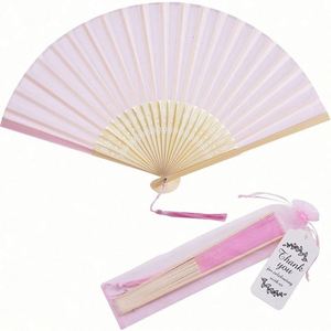 พัดไม้ไผ่พับได้แบบพกพา แกะสลักและทาสีลายศิลปะพื้นบ้าน สำหรับงานโปรโมชั่น หรือของขวัญทางธุรกิจ สไตล์โบราณ - Product Image 1