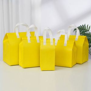 Wholesale Custom Printed Insulated Takeout Bag Reusable Waterproof <b>Foldable</b> Non Woven Lunch Delivery Bag with Handle - Product Image 6
