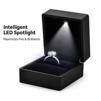 Boîte à Bague LED Rectangulaire en Plastique OEM avec Fermeture à Pression et Intérieur en Velours Simple pour Présentoir de Bijoux Collier Bracelet Jonc