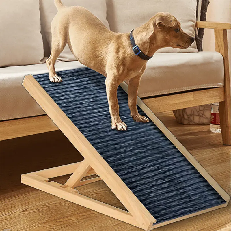 नई उत्पाद ठोस लकड़ी एडजस्टेबल पालतू कुत्ता चढ़ाई कुत्तों और कुत्ते सोफे सीढ़ी पीईटी विरोधी पर्ची ढलानों सीढ़ी