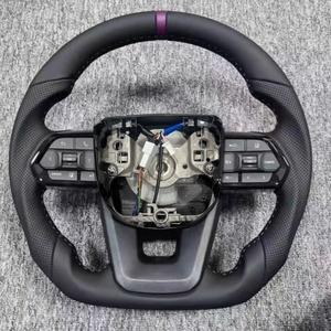 Volant sport en cuir noir avec surpiqûres |   Directement de l'usine pour les séries Toyota LC300 LC200 LC250 et Hilux Fortuner - Product Image 1