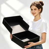 Boîte d'expédition en carton ondulé noir robuste et grande taille pour vêtements, personnalisable avec logo, biodégradable, recyclable, gaufrage UV