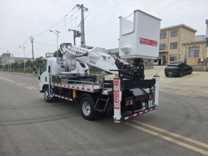 Camión/Plataforma Aérea con Canasta Aislada <span class=keywords><strong>de</strong></span> <span class=keywords><strong>30</strong></span> Metros, Nuevo, Motor Diésel Isuzu, Euro 6, 150-250HP, Transmisión Manual - Product Image 5