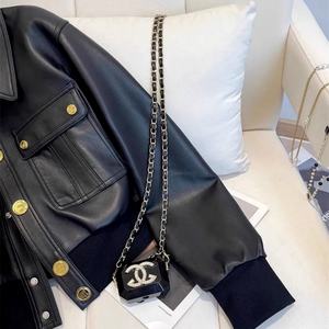 Chaqueta Corta de Cuero Vegano para Mujer 2025 - Diseño Retro de Lujo con Botones Dorados y Múltiples Bolsillos |   Lujo Discreto y Personalizable - Product Image 4