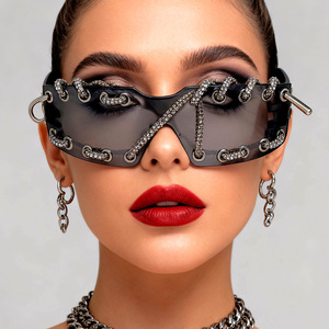 Lunettes de soleil Y2K cool à bouclier décoratif en forme de lacet de <span class=keywords><strong>chaussure</strong></span> steampunk 2026, verres foncés, pour fête, mode une pièce, lunettes unisexe avec diamants - Product Image 2