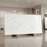 Nouvelles dalles de quartz artificielles 2026, vente chaude, directement de l'usine, pour la rénovation des îlots de cuisine résidentiels
