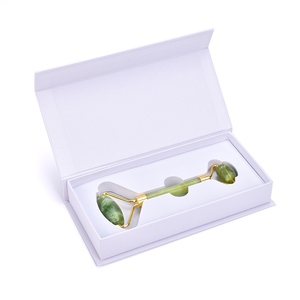 A granel de la venta directa de fábrica al por mayor flor verde cuerpo masajeador <span class=keywords><strong>cara</strong></span> jade rodillo con caja - Product Image 1