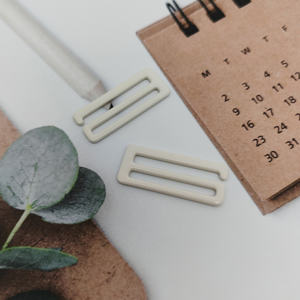 Venta al por mayor de anillas de sujetador de metal recubiertas de nailon con 9 ganchos, accesorios de lencería de aleación ecológica, conectores de tiras con patrones para ropa interior - Product Image 4