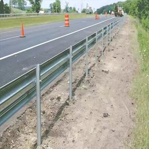 Postes y Vigas de Barandilla Galvanizados para <span class=keywords><strong>Carreteras</strong></span>, Juego Completo con Instalación Rápida y Anticorrosión de Larga Duración - Product Image 2
