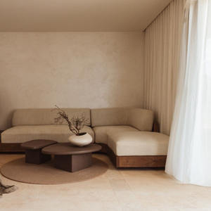 Chaise d'appoint contemporaine pour hôtel de style boutique, siège rembourré, dossier robuste, design élégant, assise pour salon - Product Image 3