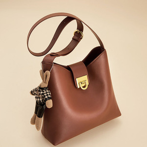 Sac à main vintage en daim, grande capacité, imperméable, idéal pour l'été, les trajets quotidiens et un usage décontracté, sac à bandoulière. - Product Image 6