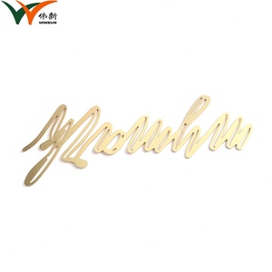 Marcapáginas de Metal con Diseño Personalizado en Forma de Letra, Chapado en Oro - Product Image 2