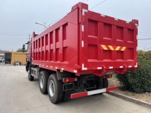 Camion léger diesel Howo 6x4 Euro 2, nouveau camion benne minier 10 roues, capacité de charge 11-20T, direction à droite, caméra arrière, 251-350HP, 6-8L - Product Image 3