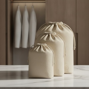 ชุดถุงกันฝุ่น Bone Tyvek 3 ชิ้น สำหรับกระเป๋าถือ ฐานแบน เชือกรูดแบบโทนสีเดียว ลายนูนแบบดิบส์ โลโก้สั่งทำได้ บรรจุภัณฑ์หรูหรา - Product Image 3