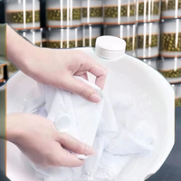 Liquide enzymatique de lipase alcaline de haute activité haute détergence haute concentration dans les formulations de détergent liquide pour éliminer les graisses
