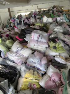 中国工厂直供时尚男童服装 |   自由组合T恤和裤子 |   精品儿童两件套，缺陷率低于3% - Product Image 4