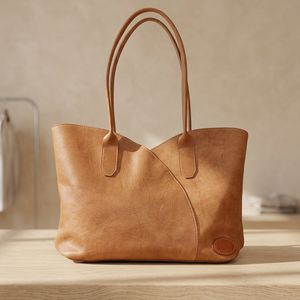 Handmade Genuine Leather Clutch Purse Women's Accessories Durable Designs Water Resistant Zipper Closure Casual Valentine's Day - Product Image 1
