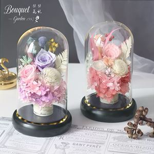 Vente en gros de roses <span class=keywords><strong>éternelle</strong></span>s sous cloche en verre, boîte cadeau avec lumière LED, fleurs réelles conservées - Décoration pour <span class=keywords><strong>la</strong></span> Saint-Valentin, mariage, Noël, remise de diplôme - Product Image 6