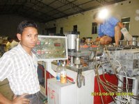 Wpc et Pvc Fome Bord Making Machine Ligne de production de panneaux de mousse PVC Wpc Machine d'extrusion de feuilles de PVC décoratives intérieures