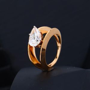 Bague en diamant de laboratoire 2 carats en or, bijoux fins élégants, bague de fiançailles et de mariage scintillante, bijoux de créateur haut de gamme - Product Image 2