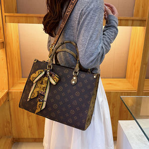 Sac fourre-tout zippé grande capacité pour femme, style rétro décontracté, tendance et pratique, portable, nouvelle collection 2025 - Product Image 5