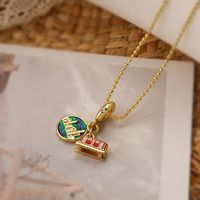 Collier pendentif en cuivre plaqué or tendance et créatif, avec zircon, design appareil photo, avion, passeport, pour hommes et femmes, vente chaude