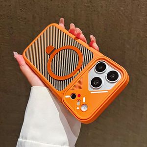 เคส iPhone 17 Pro Max แบบแม่เหล็กติดตั้งได้ พร้อมขาตั้งแม่เหล็กคาร์บอนไฟเบอร์ ป้องกันการตกกระแทกอย่างดีเยี่ยม รุ่น 16 - Product Image 5