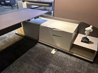 Bureau de direction contemporain de luxe JUOU en bois, design panneau, table réglable en hauteur, 3 tiroirs, garantie 3 ans